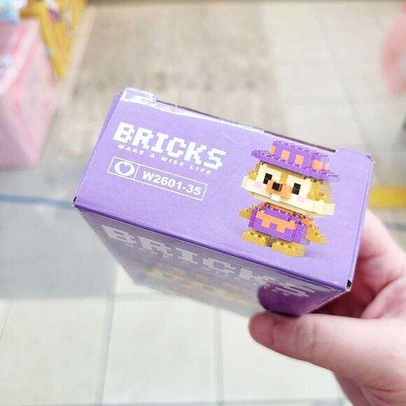 Brand New Disney Chip' N Dale Bricks Lego Figure - Picture 2 of 5